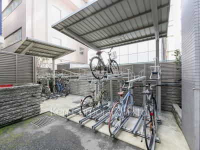 ラヴォーグ南青山の写真 駐輪場