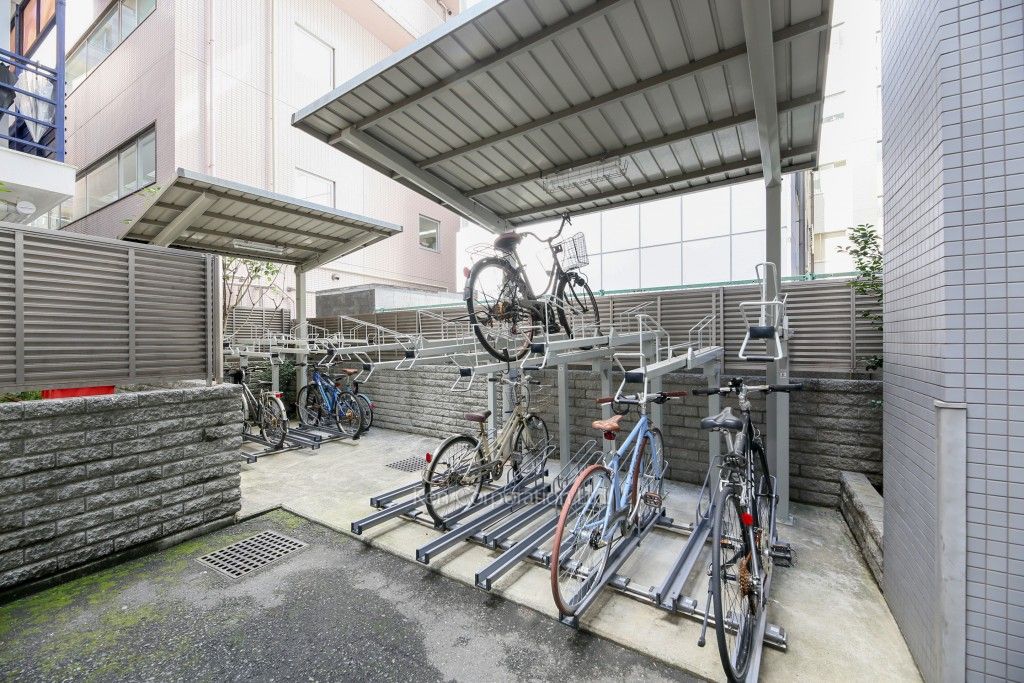 ラヴォーグ南青山の写真 駐輪場