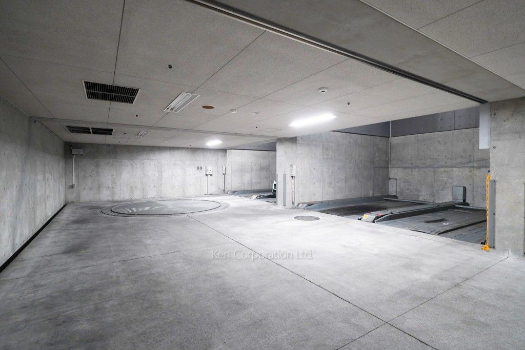 ライオンズプラザ初台グランフォートの写真 駐車場