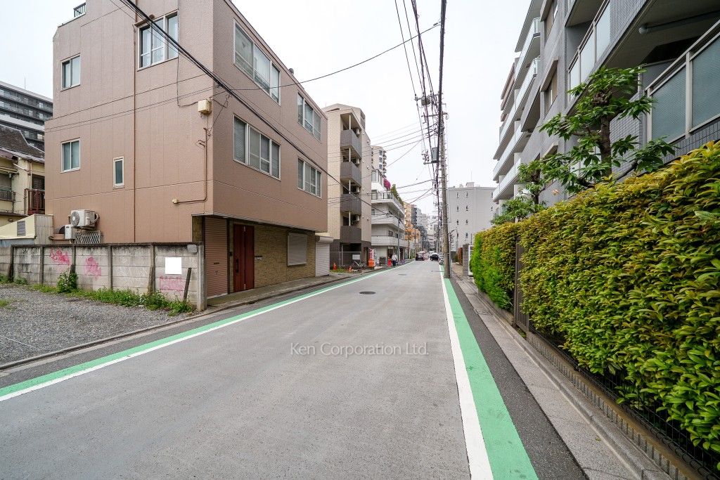 カスタリア目黒の写真 前面道路