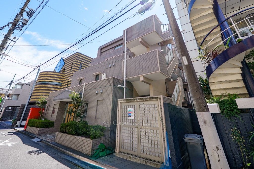 カスタリア千駄ケ谷の写真 外観ひき