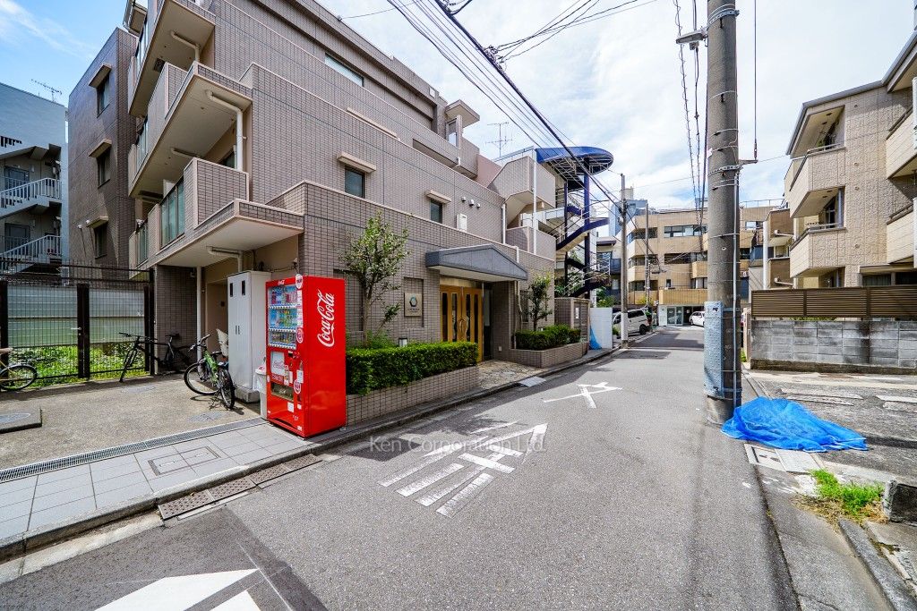 カスタリア千駄ケ谷の写真 前面道路