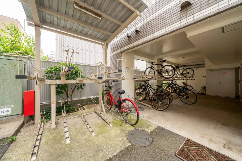 ParkAxis白金台南の写真 駐輪場
