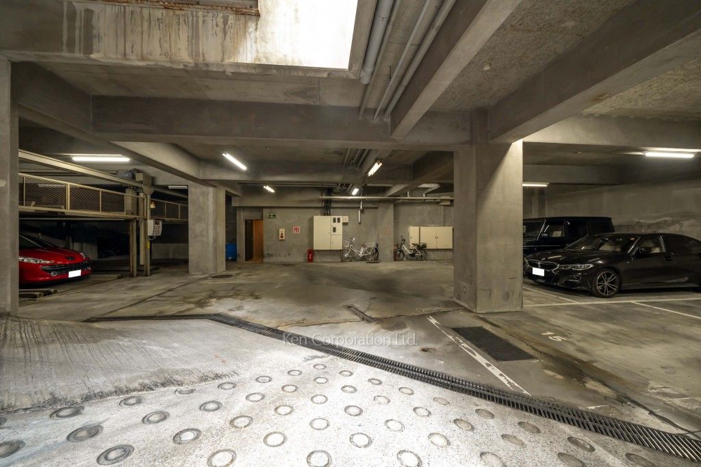 レジデンス西麻布の写真 駐車場