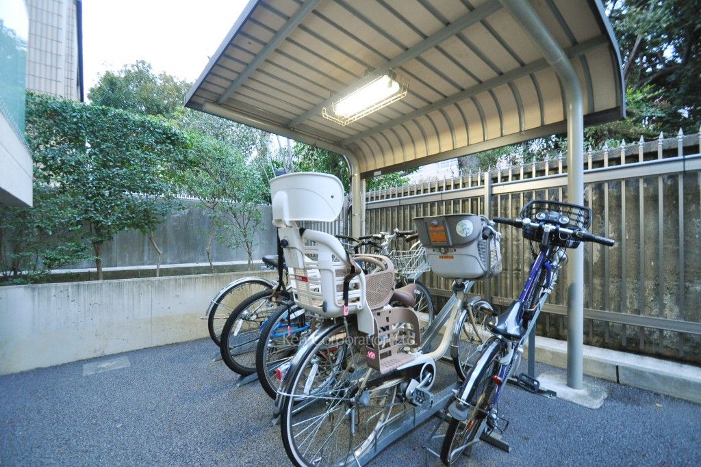 ヴェルス西麻布の写真 駐輪場