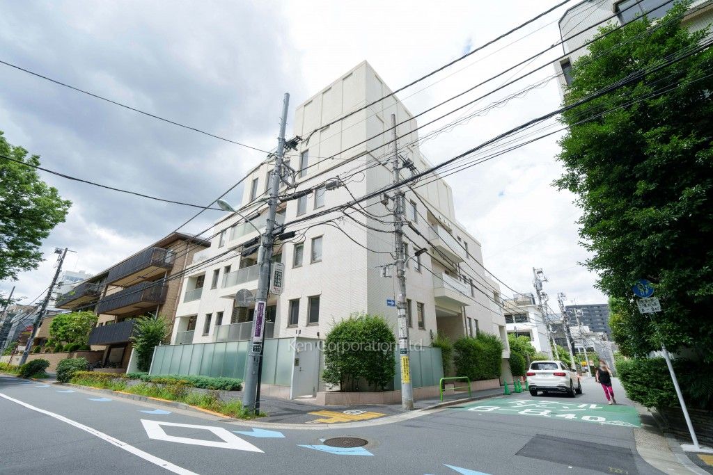 ヴェルス西麻布の写真 外観ひき