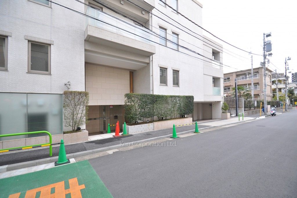 ヴェルス西麻布の写真 外観より
