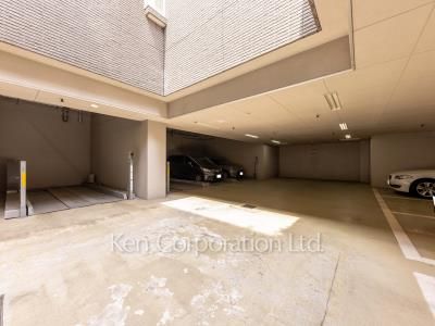 グランツオーベル目白近衛町の写真 駐車場
