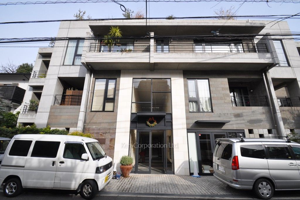 Villa Isis南青山の写真 外観ひき
