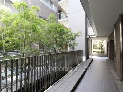 パークハウス市谷若宮町の写真 共用廊下