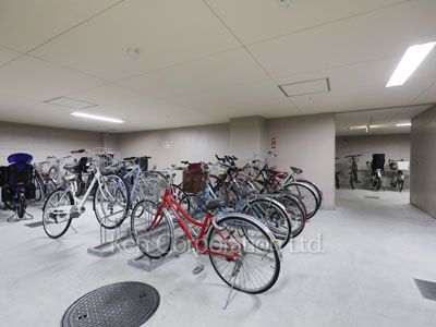  駐輪場