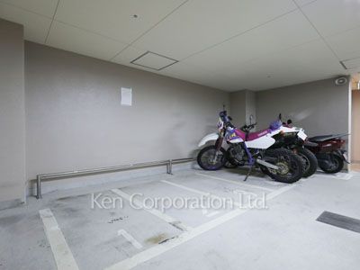  バイク置き場