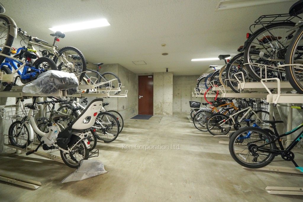  駐輪場