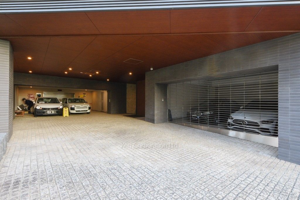 グランドヒルズ一番町の写真 駐車場