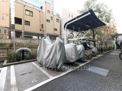  バイク置き場