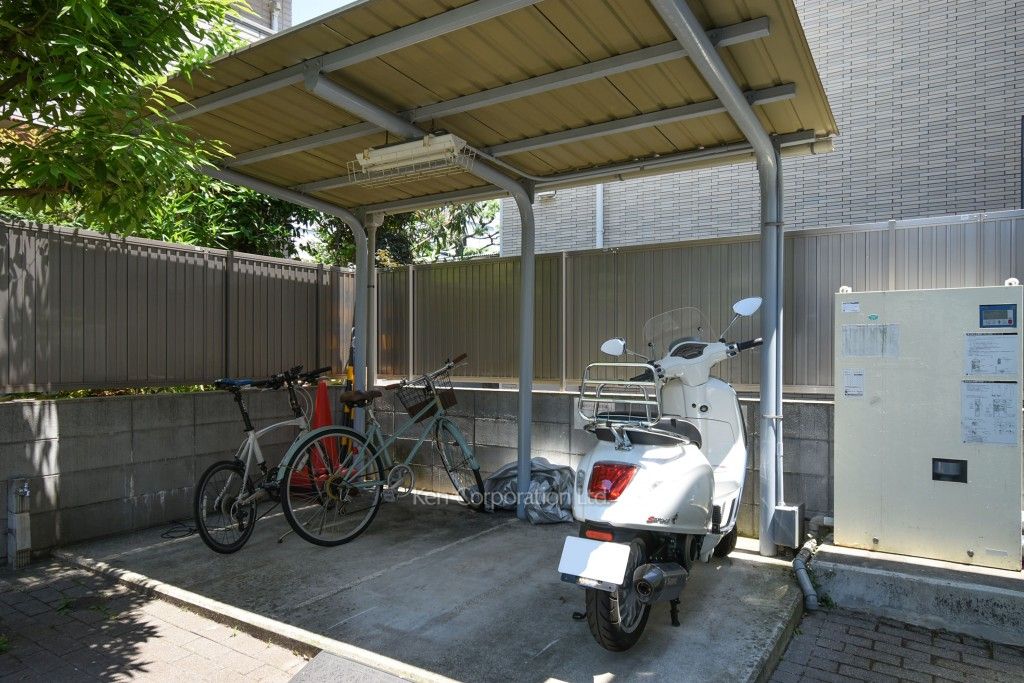 パークジオ学芸大学の写真 バイク置き場
