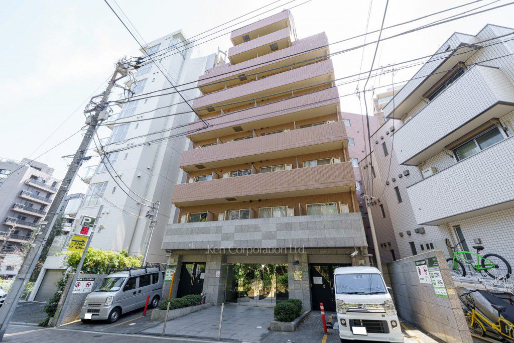 パレステュディオ南青山の写真 外観ひき