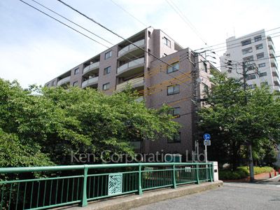 クレッセント目黒青葉台の写真 外観ひき