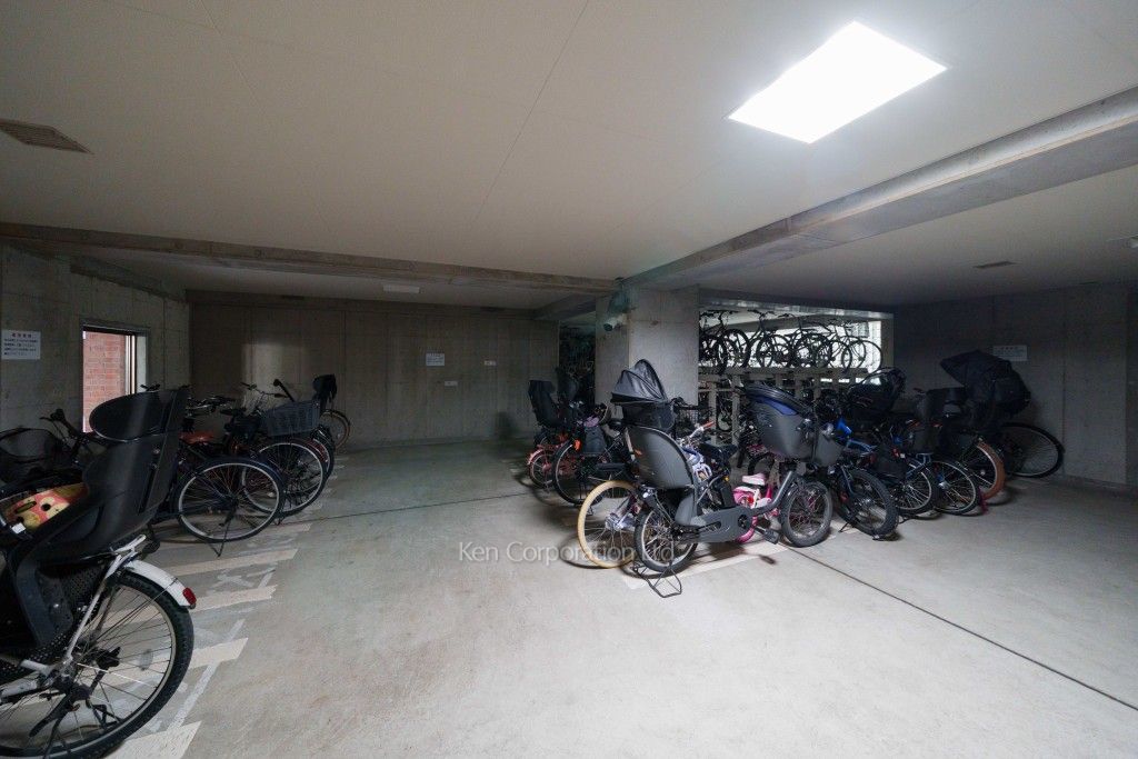 クレッセント目黒青葉台の写真 駐輪場