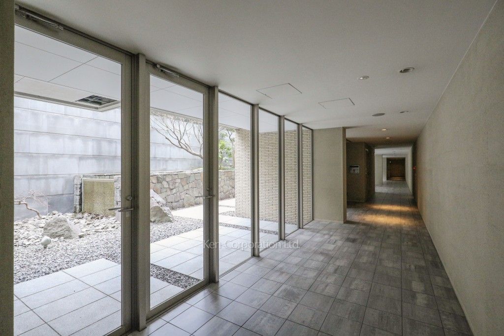 フォレセーヌ目黒平町の写真 共用廊下