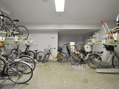 ドゥーエ銀座イーストⅡの写真 駐輪場