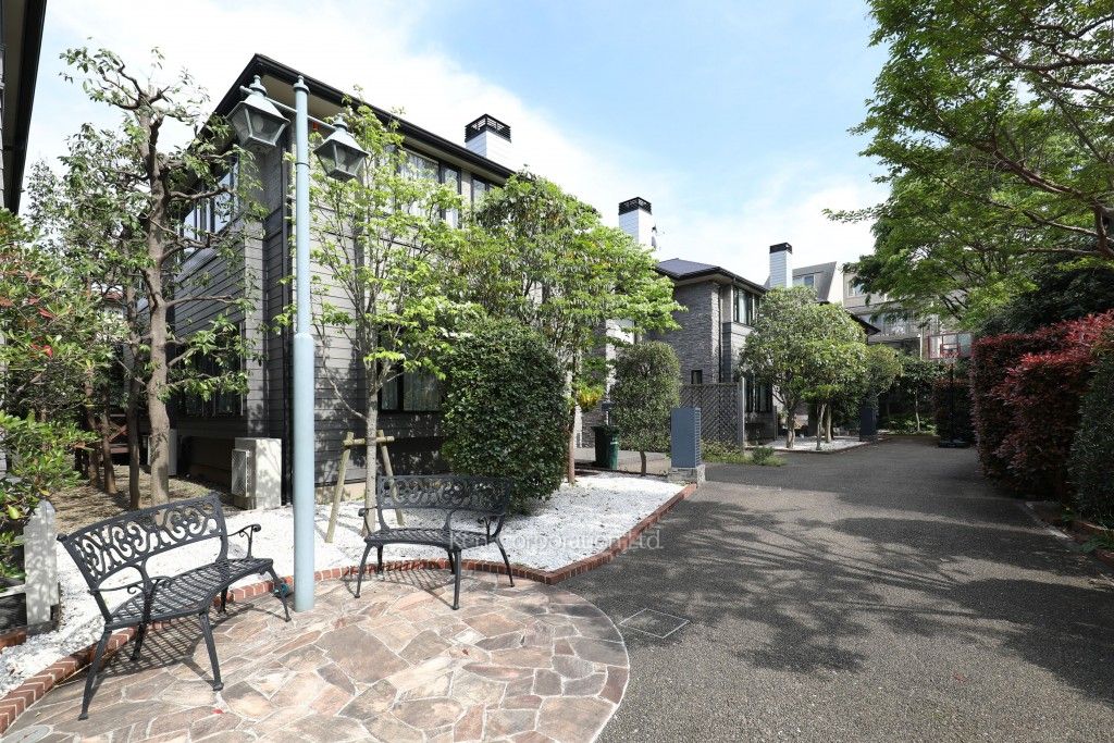 ガーデン鉢山の写真  外観ひき