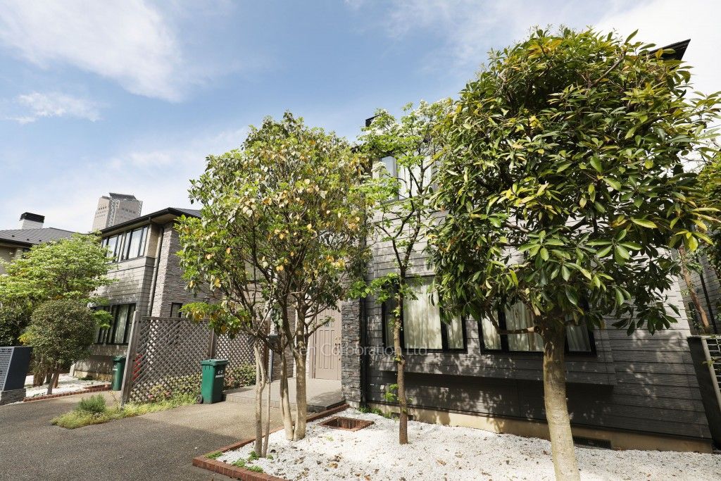 ガーデン鉢山の写真  外観ひき