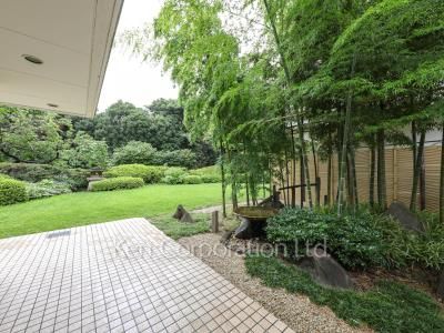 三田綱町パークマンションの写真 中庭・植栽