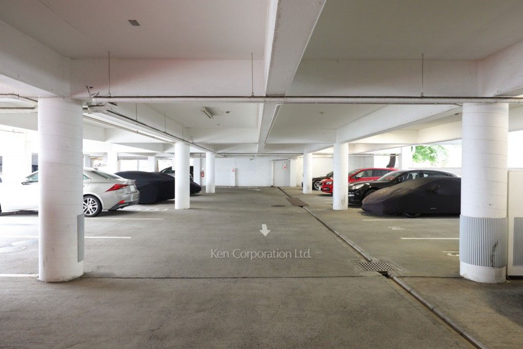 三田綱町パークマンションの写真 駐車場