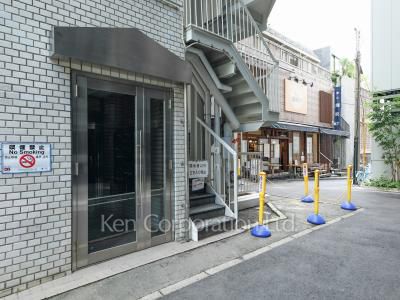 ジュエル青山の写真 外観より
