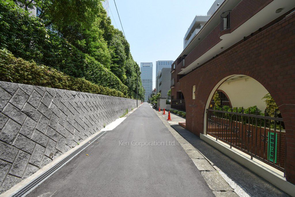 高輪グリーンハイツの写真 前面道路