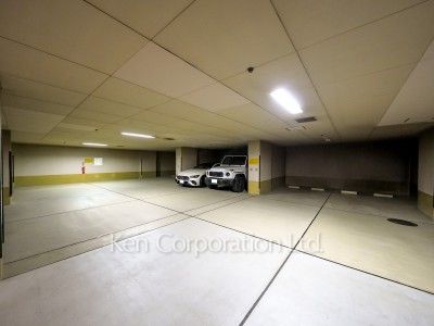 広尾ホームズの写真 駐車場