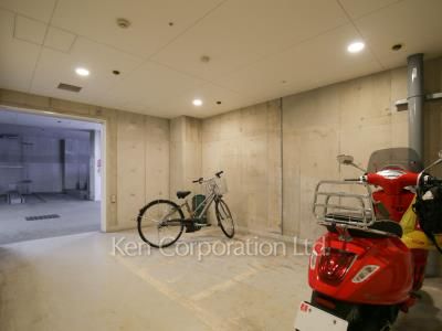  バイク置き場
