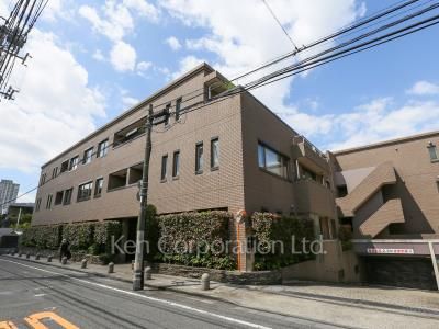 リジェ白金長者丸の写真 外観ひき