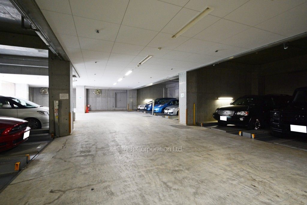 グランハイツ代々木の写真 駐車場