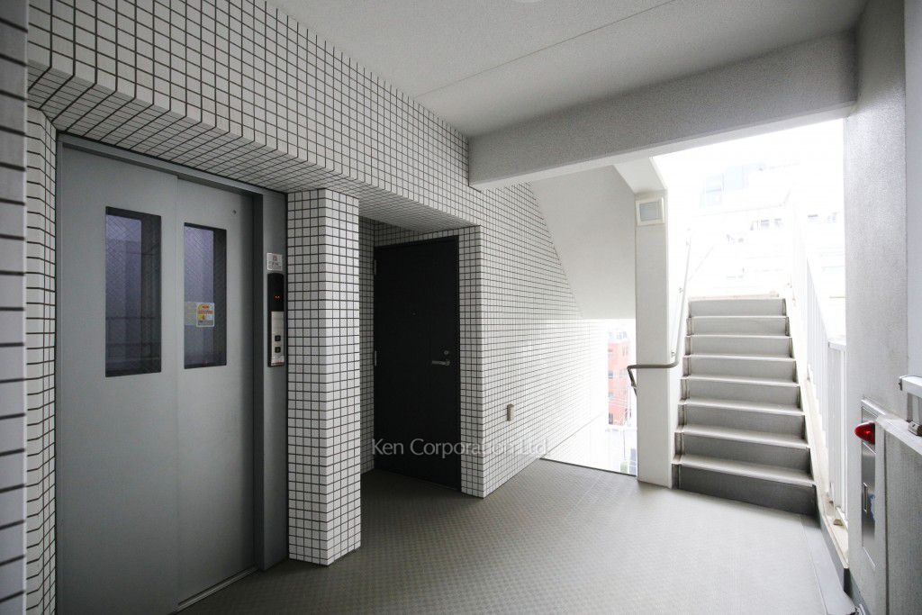 レガーロ新橋の写真 共用廊下