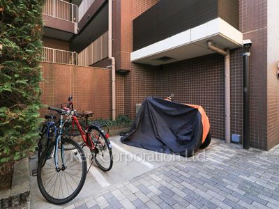 パークハウス高田馬場公園アーバンスの写真 バイク置き場
