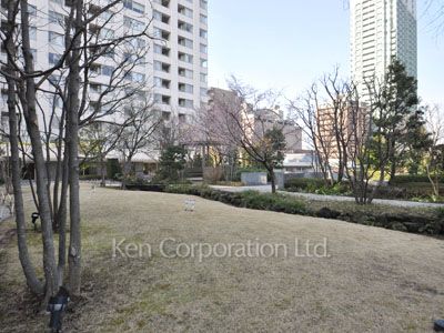 TAKANAWA The RESIDENCE テラス棟の写真 中庭・植栽