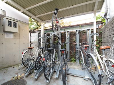 RUELLE神宮前の写真 駐輪場