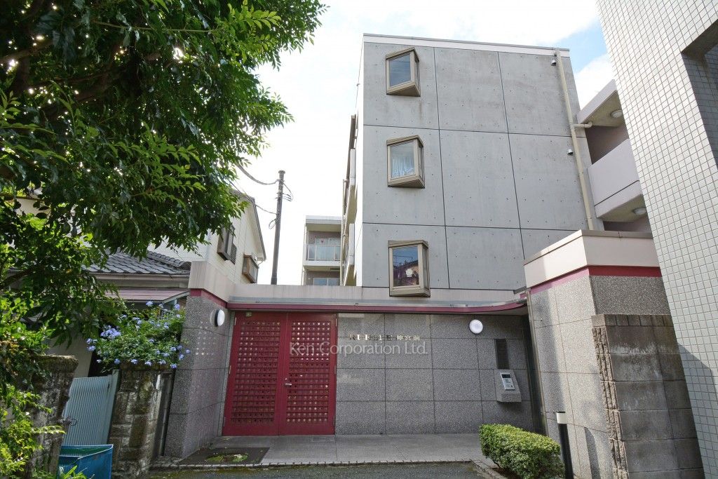 RUELLE神宮前の写真 外観ひき