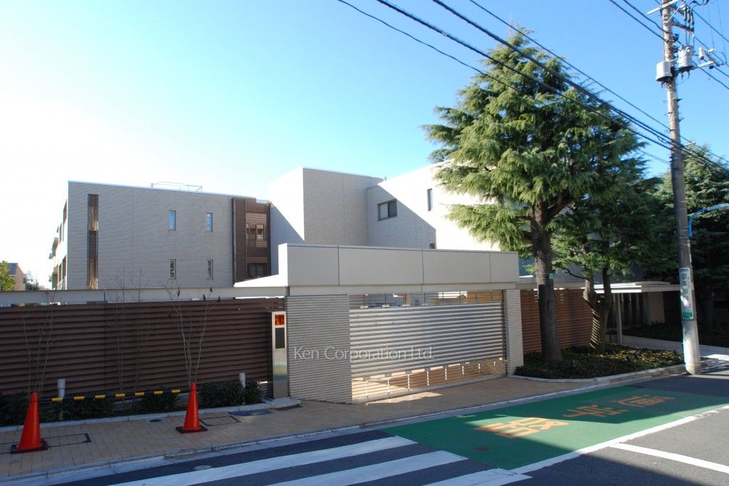 ドレッセ目白近衛町プレゼンスの写真 外観ひき