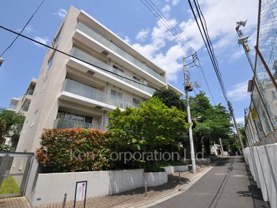 神宮前五丁目ブランシェの写真
