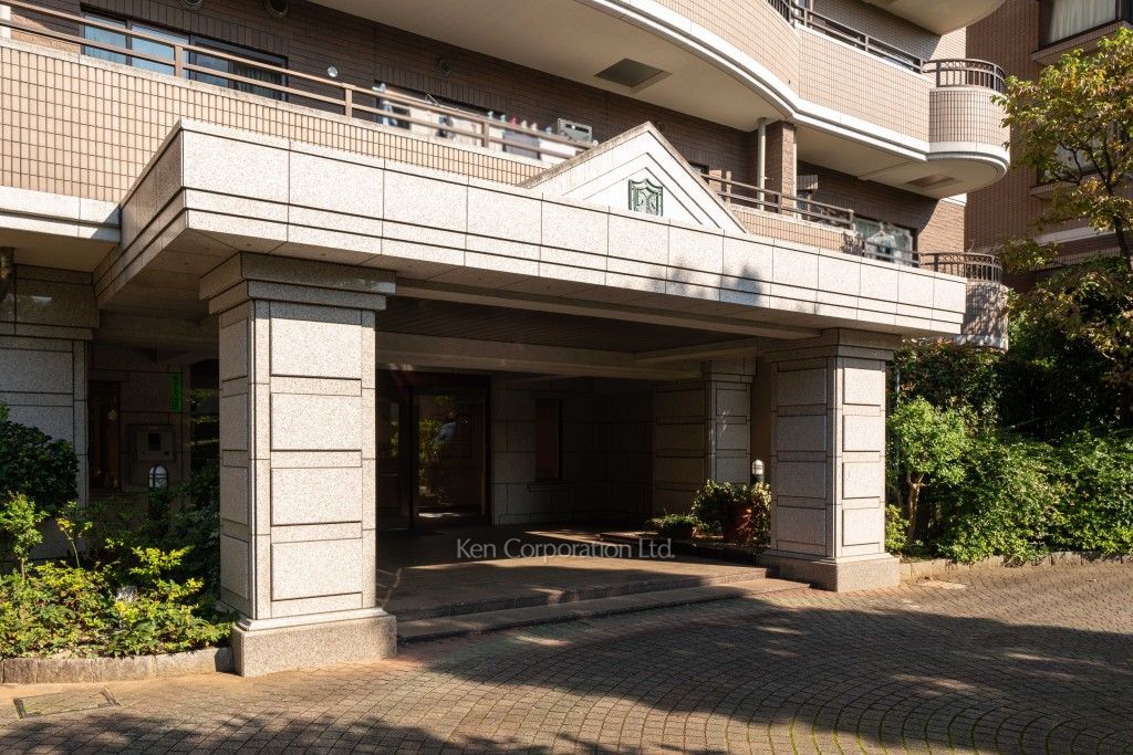 朝日マンション駒場の写真 外観より