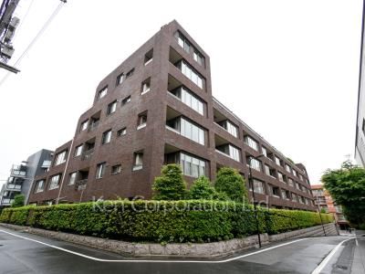 ブリリア外苑出羽坂の写真 外観ひき