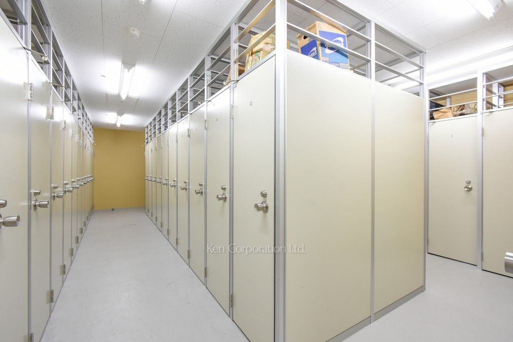 ブリリア外苑出羽坂の写真 トランクルーム