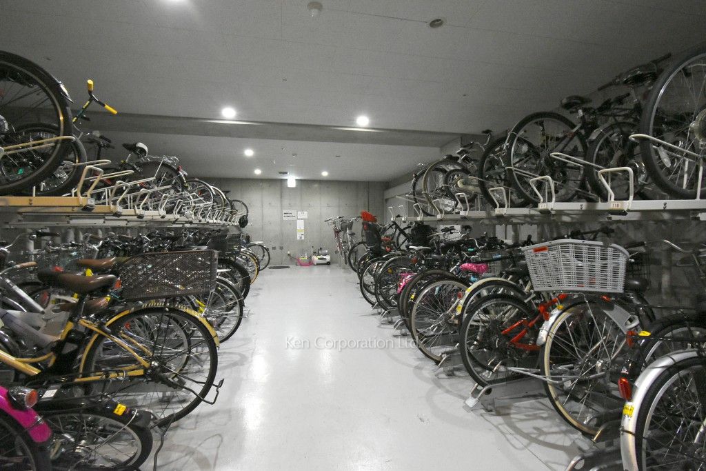 ブリリア外苑出羽坂の写真 駐輪場