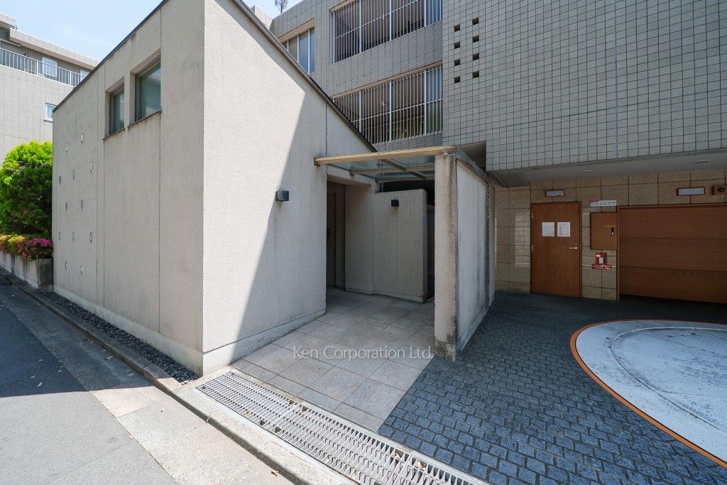 ノーツ目黒青葉台の写真 外観より