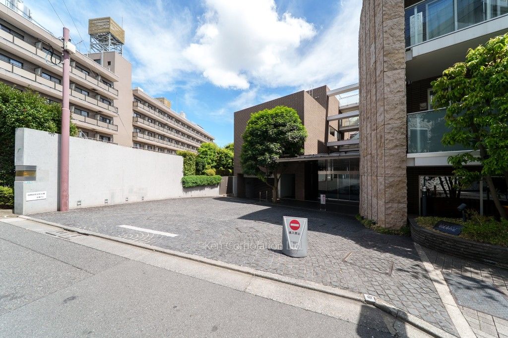 テラス恵比寿の丘の写真  車寄せ