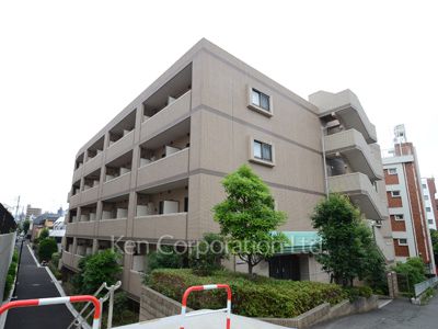 グランハイツ東新宿の写真 外観ひき