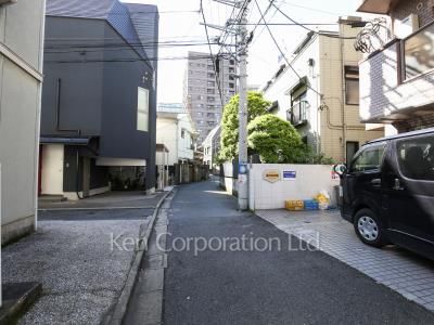 SKパレスの写真 前面道路